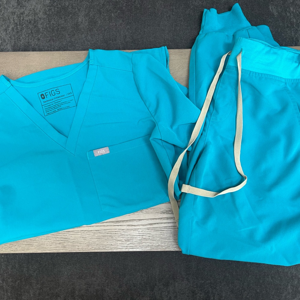 Figs Teal Set